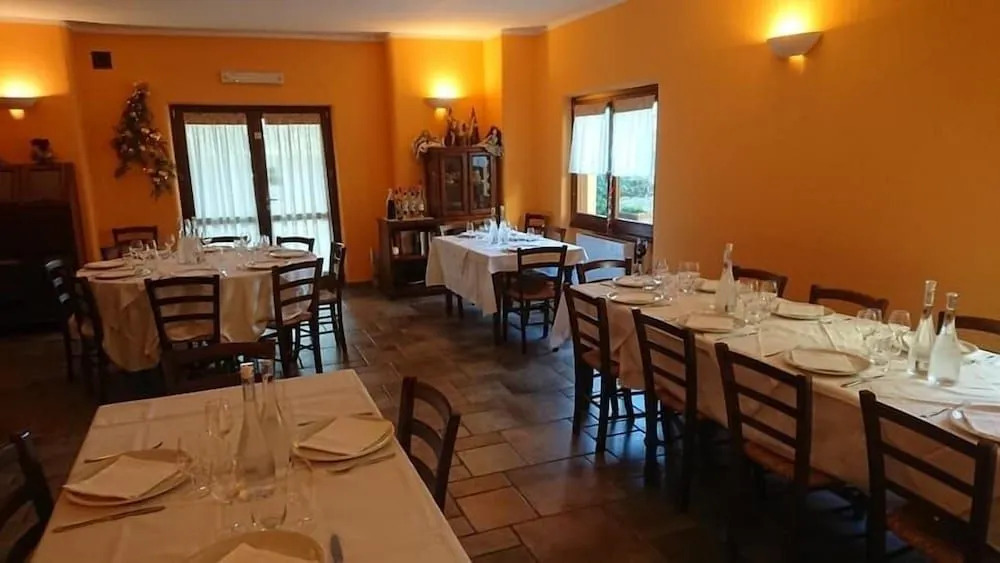 Agriturismo Tra Serra E Lago