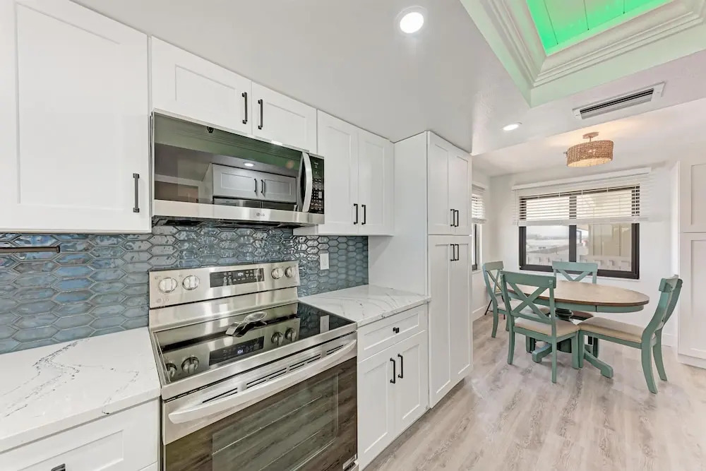 Anna Maria Island Beach Sands 202-private Beach Access-heated Pool