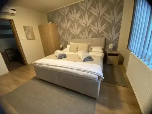 Riviera Vendeghaz & Apartman