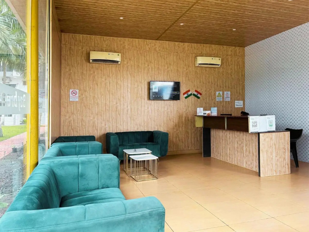 FabHotel Bay Breeze - 800M From Morjim Beach
