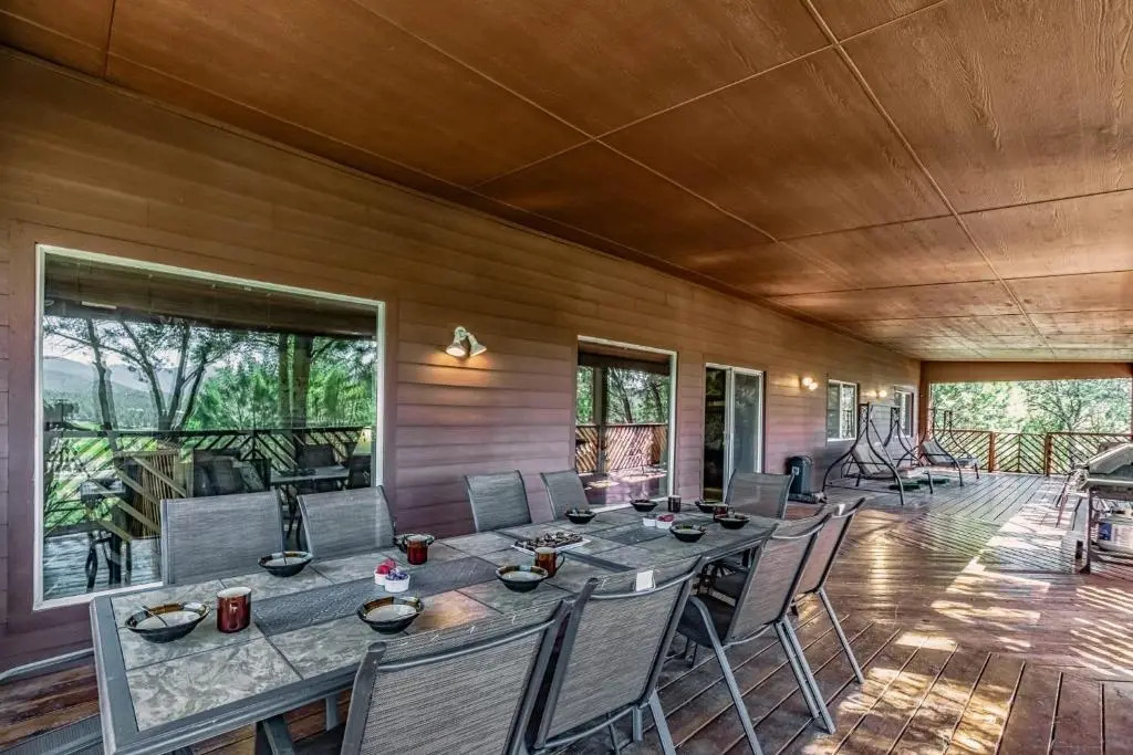 Clearview, 6 Bedrooms, Hot Tub, Pool Table, Views, Pet Friendly, Sleeps 14