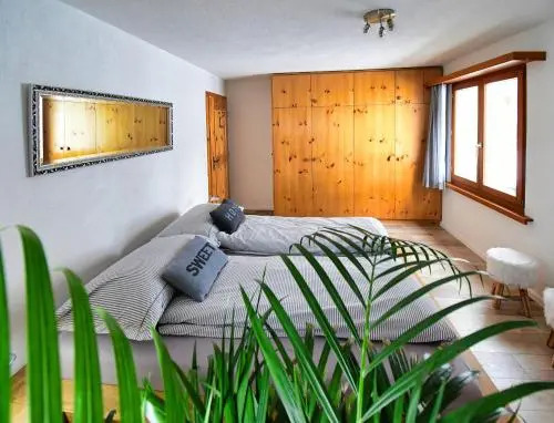 Lakeside - 3.5 Zimmer Ferienwohnung am Laaxersee
