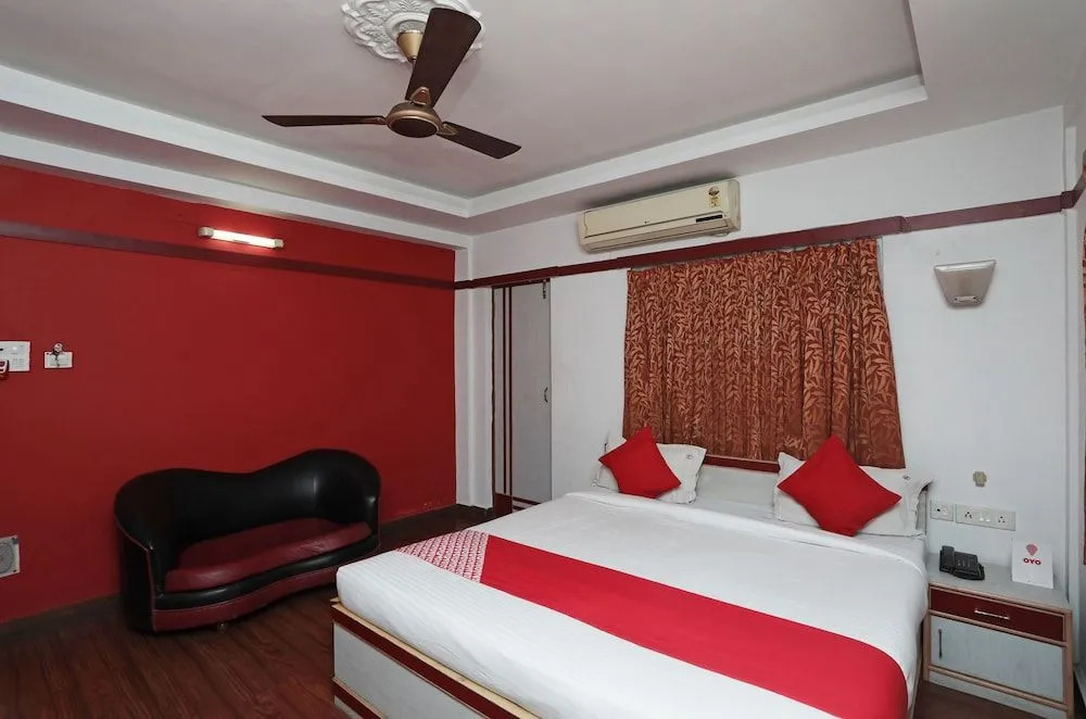 OYO 26143 Hotel Abedin