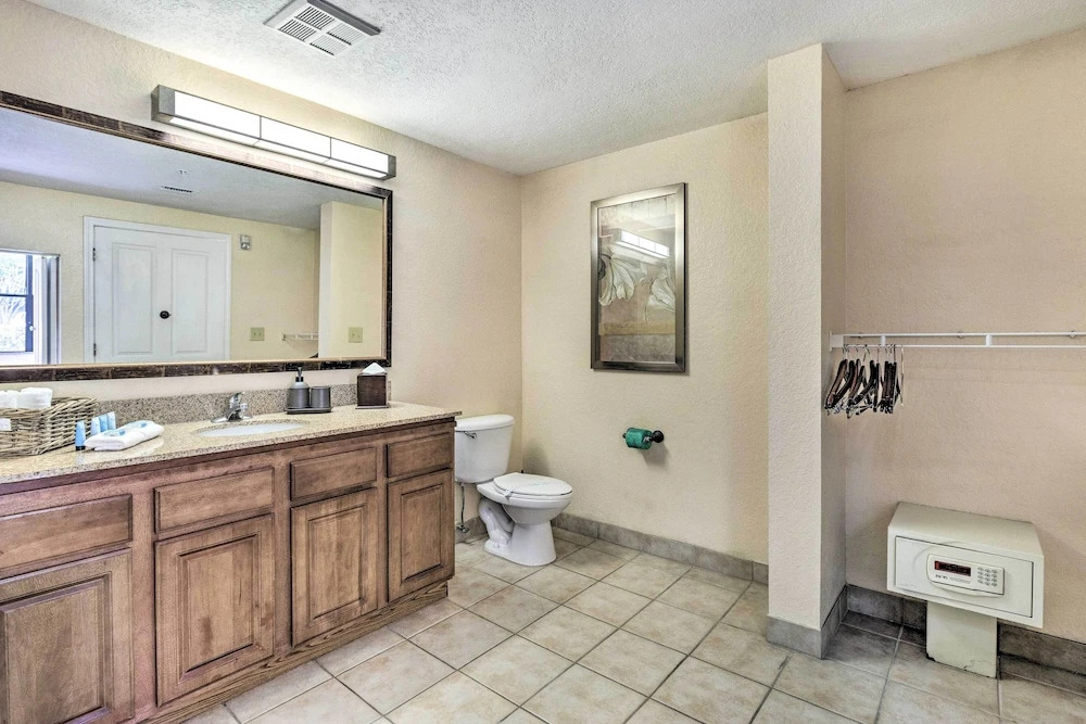 Disney Good Neighbor Resort Condo < 4 Mi to Wdw!