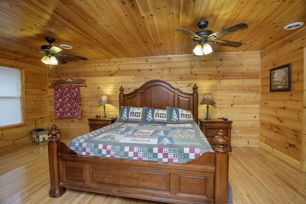Homespun Hospitality by Heritage Cabin Rentals