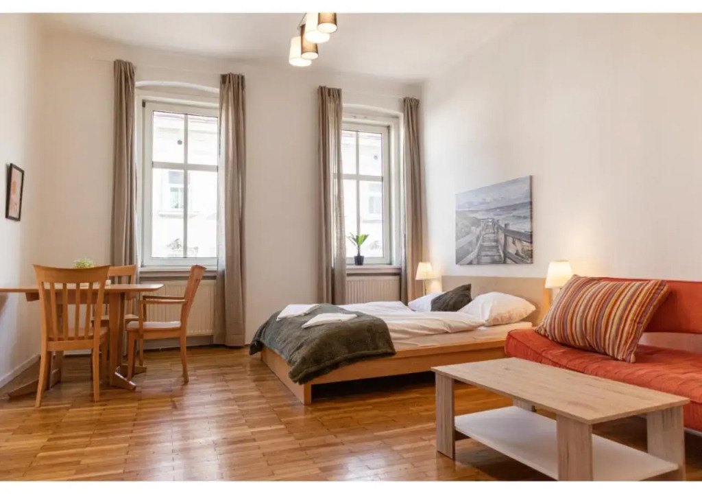 Simple Apartment near Wiener Stadthalle