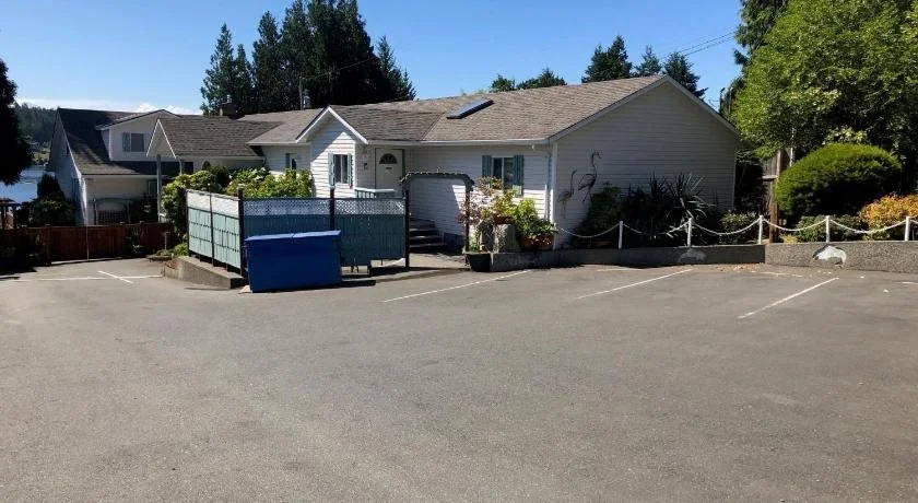 Seascape Inn
