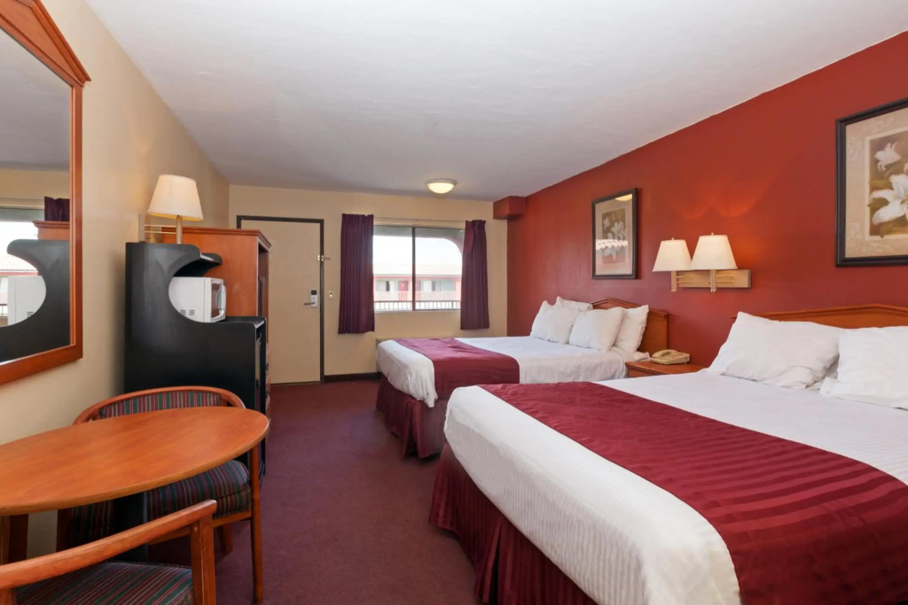 Americas Best Value Inn & Suites Bakersfield Central