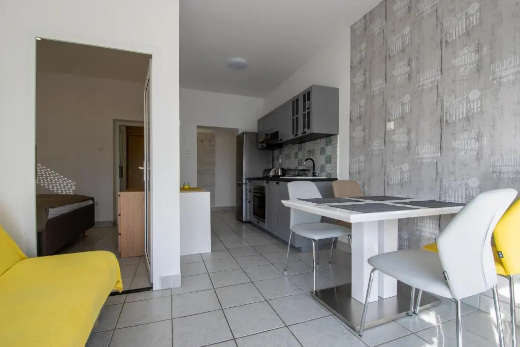 Apartments Lantina