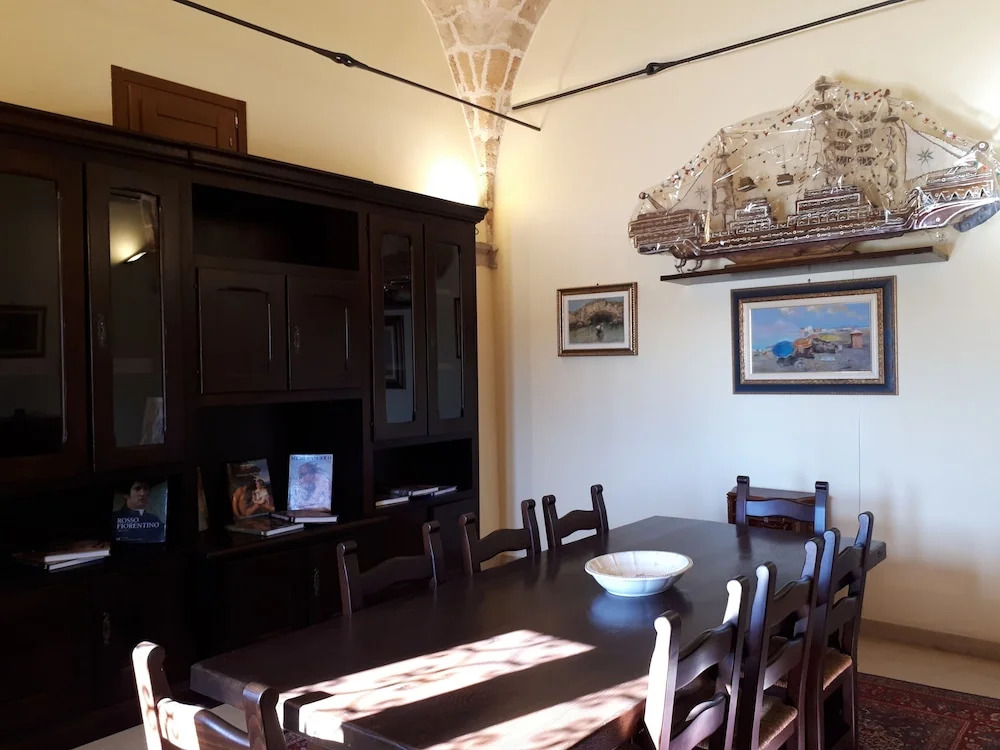 B b With Swimming Pool Tenuta Agrumi del Salento Triple Deluxe Citrus Attic