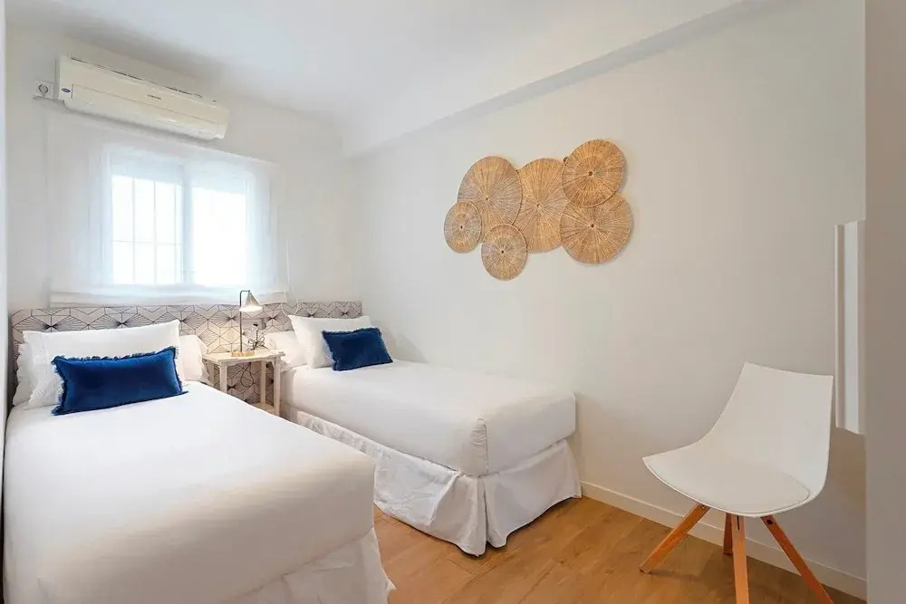 Genteel Home Velarde