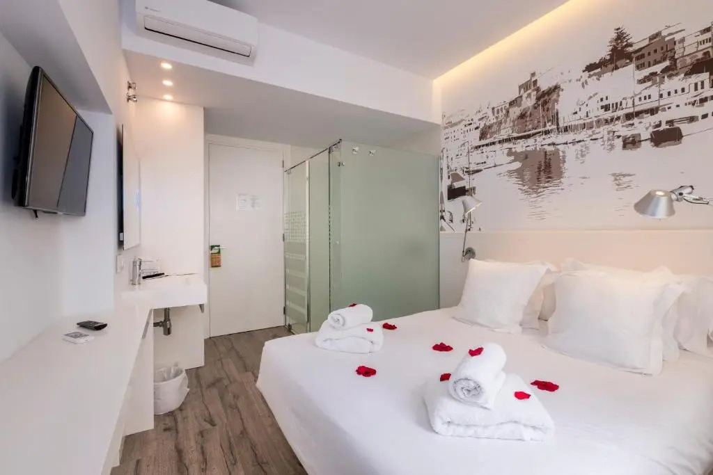 Hotel Abril 37