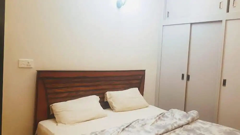 Al awan guest house