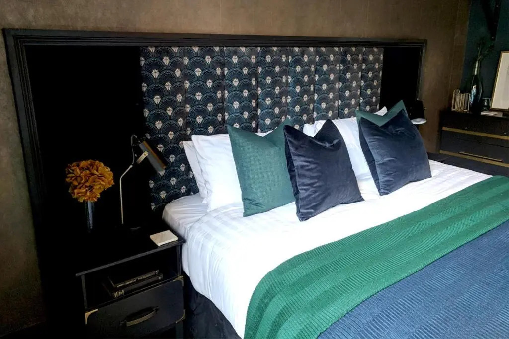 Luxury Boutique Apt in fashionable Stockbridge 5*
