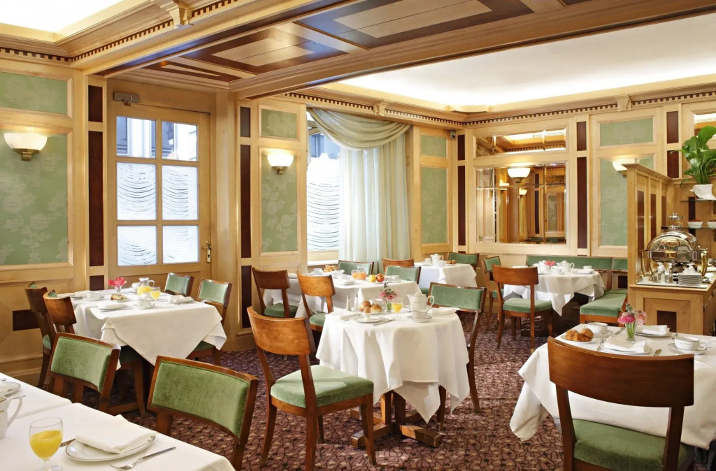 Rochester Champs Elysees