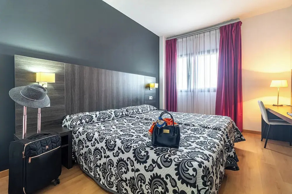 Hotel Abades Via Norte