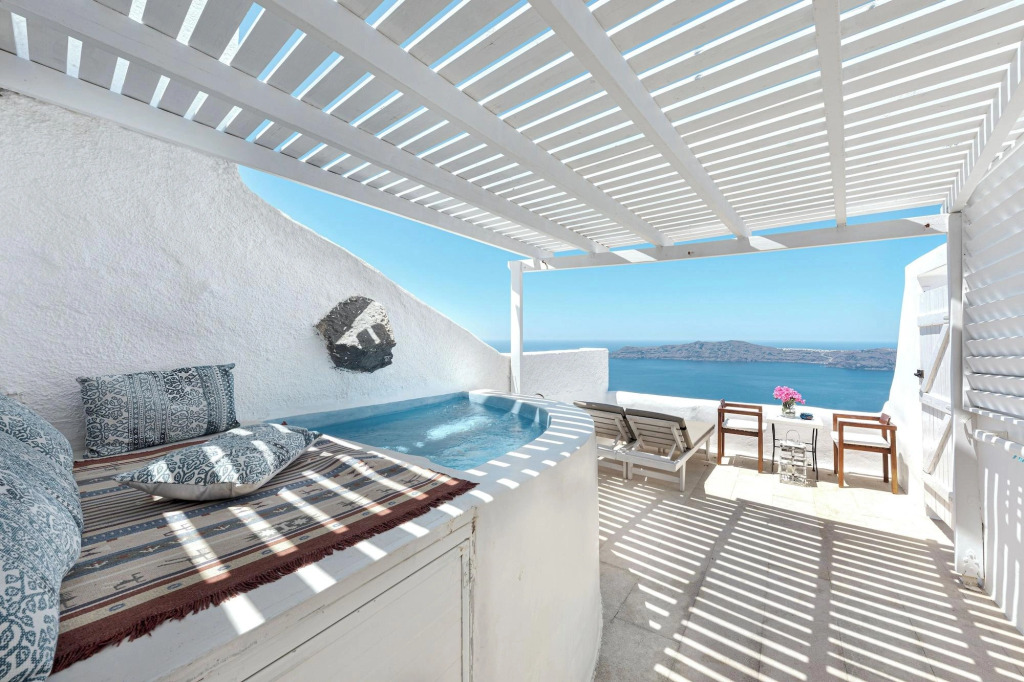 Afroessa Hotel by Caldera Houses