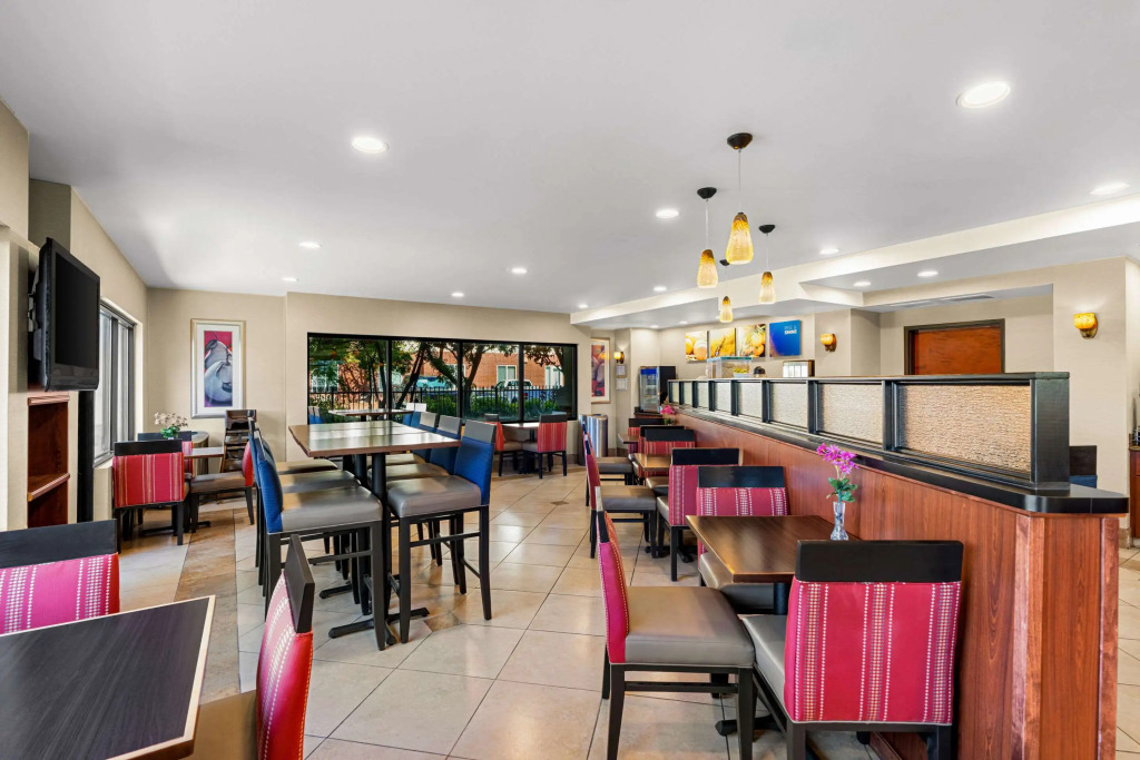 Comfort Suites Vacaville-Napa Valley Area