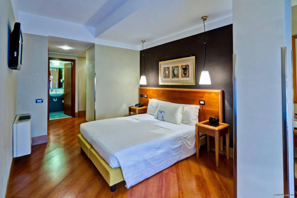 The Spring House Hotel Rome Vatican, Tapestry Collection Hilton