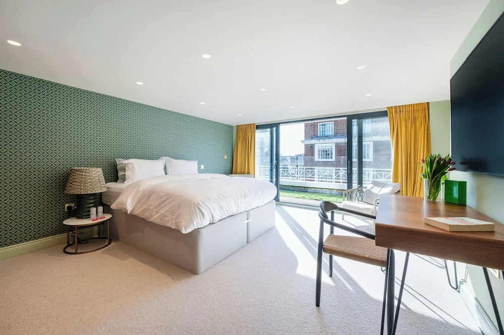 Maison De Brompton With 1 Bedrooms and 1 Bathrooms