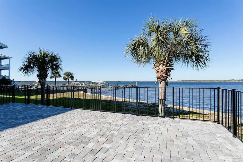 Wolf Bay Villas 106