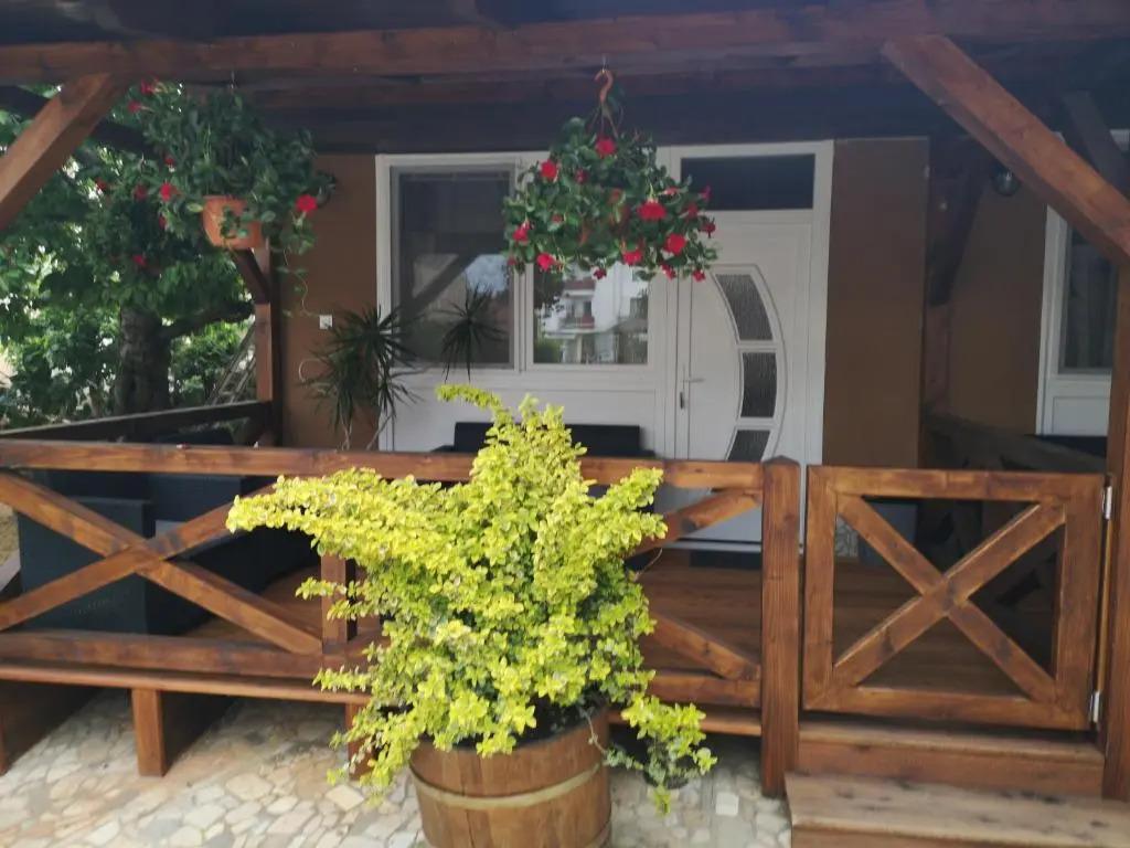 Napsugár Panzió és Kávézó