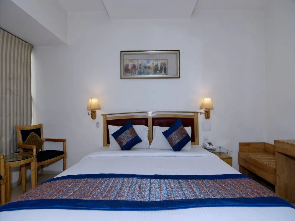 Sam Hotel