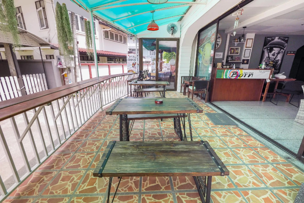 OYO 930 Born Guest House