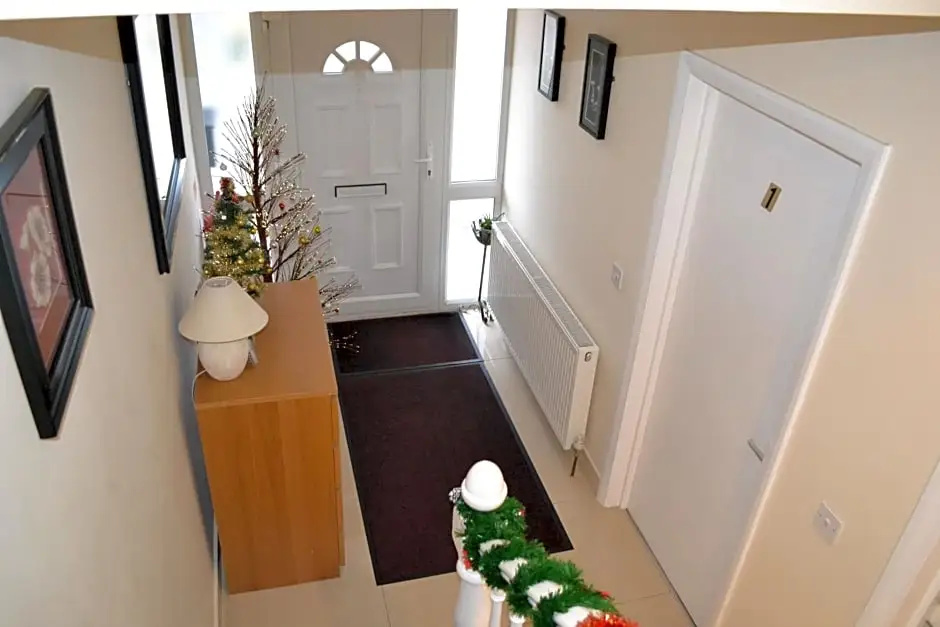 Annies Guest House
