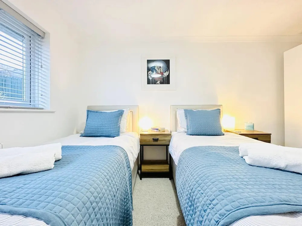 House, Pentire, Newquay, Near Beaches With Parking