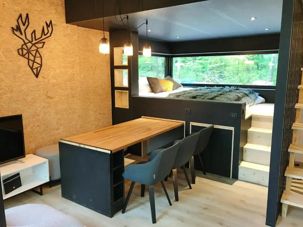 Cozy Holiday Home in Oignies-en-Thiérache near Forest