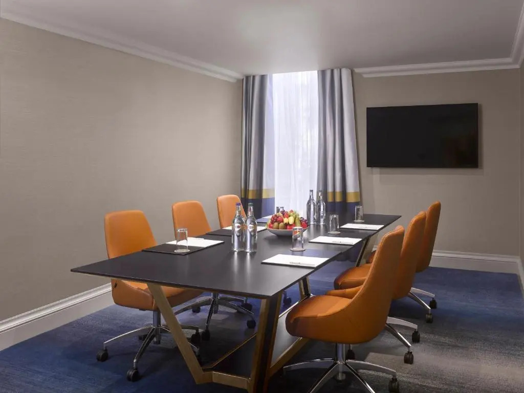 Staybridge Suites Dubai Internet City by IHG