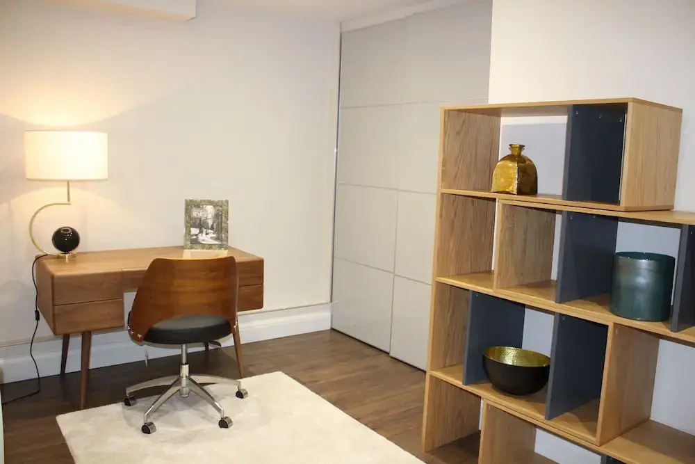 One Bed Penthouse Apartment in City Road