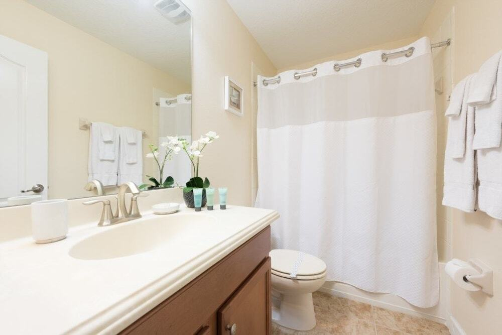 Retreat At Champions Gate - 8 Bedroom Private Pool Home, West Facing, Game Room - Jhh 45952