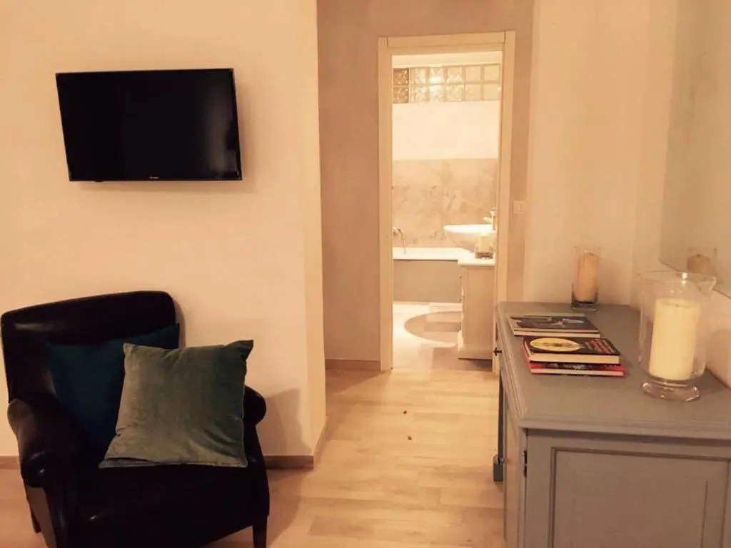 Chiaia Guest House