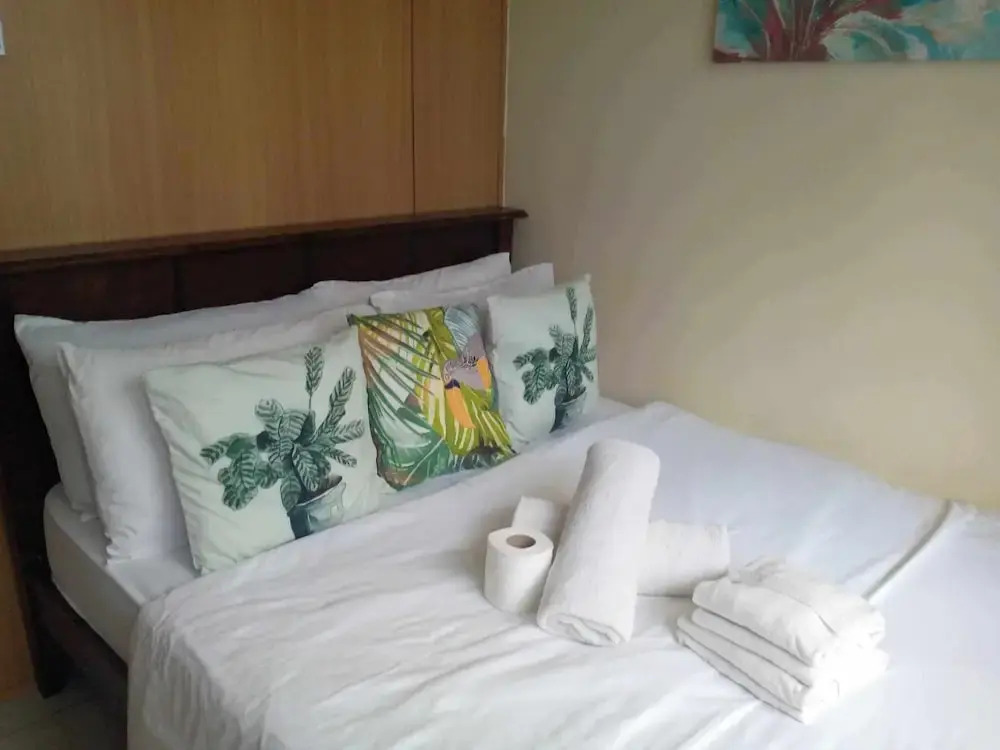 Shell Residence Moa by Gie