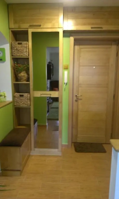 Green Apartment