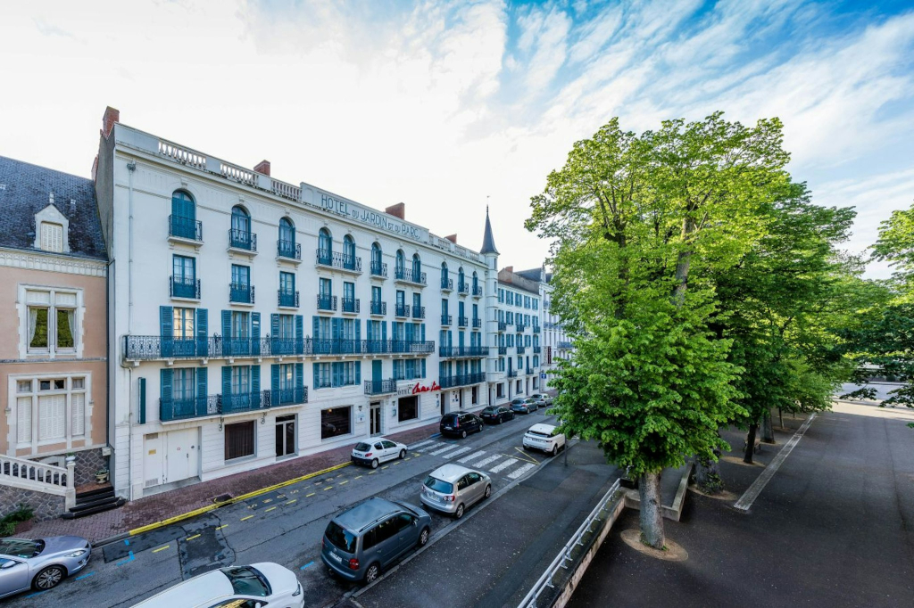 Noemys Neris Montlucon - hotel restaurant