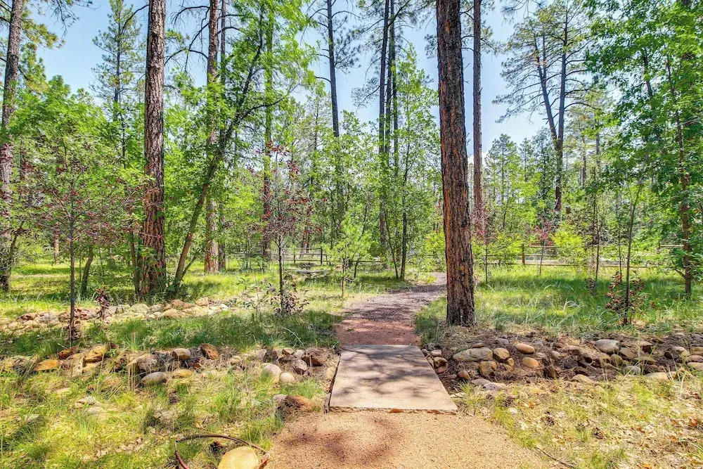 Ski, Hike & Relax Fireside! Pinetop Family Retreat