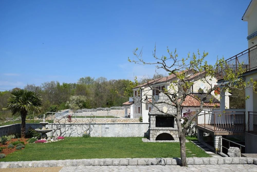 Apartments Gudelj