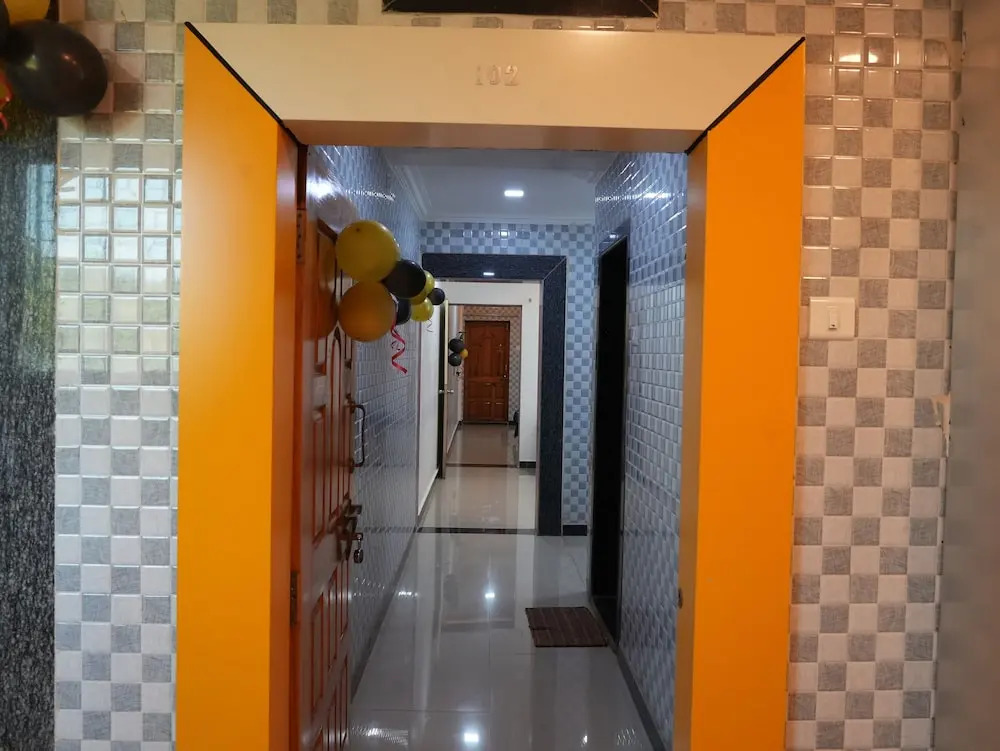 Hotel Nakshtra, Shrungartali