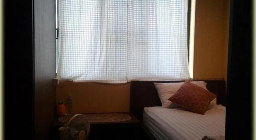 Easy Maesai Hostel