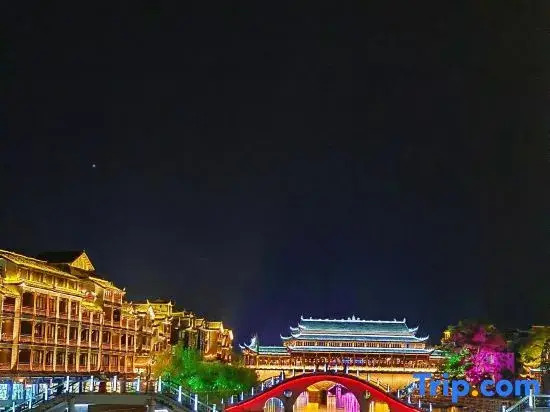 Beautiful View Liangchen Homestay