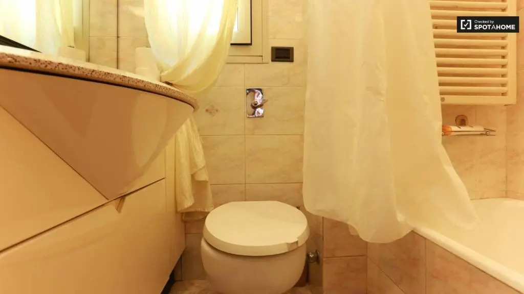 15 min from city center metro m1