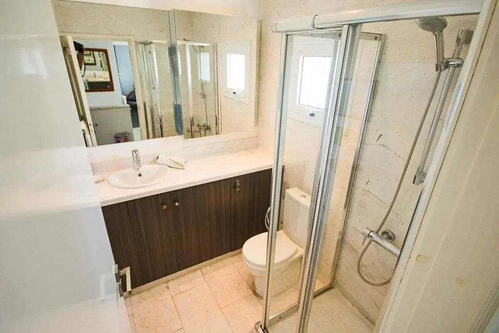 2 Br Villa Blue Phoenix - Chg 8911