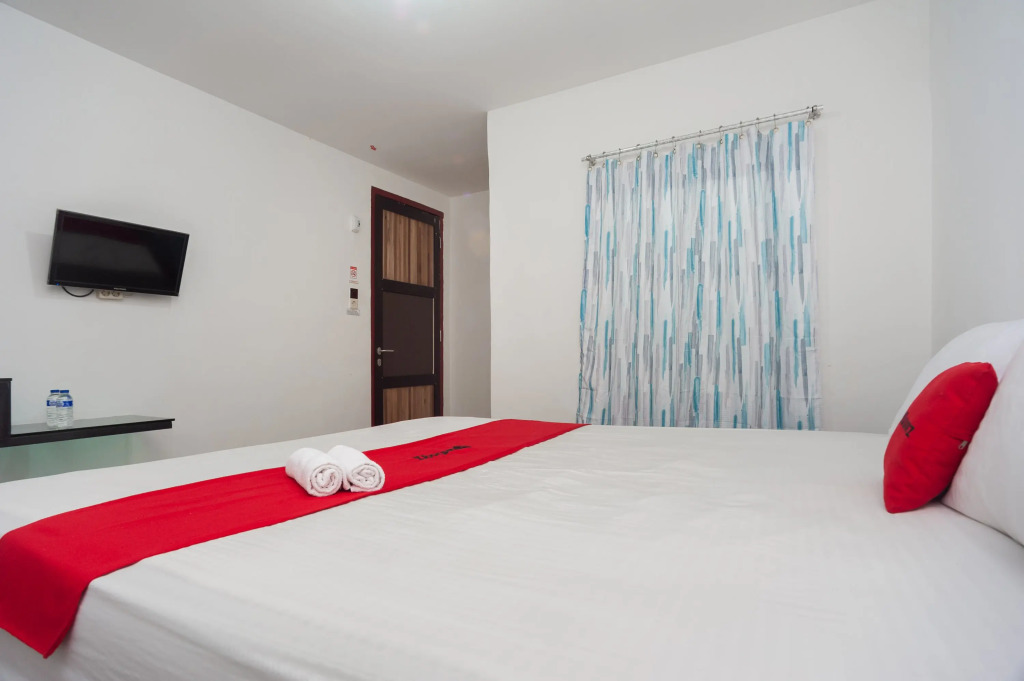 Reddoorz Near Jembatan Makalam