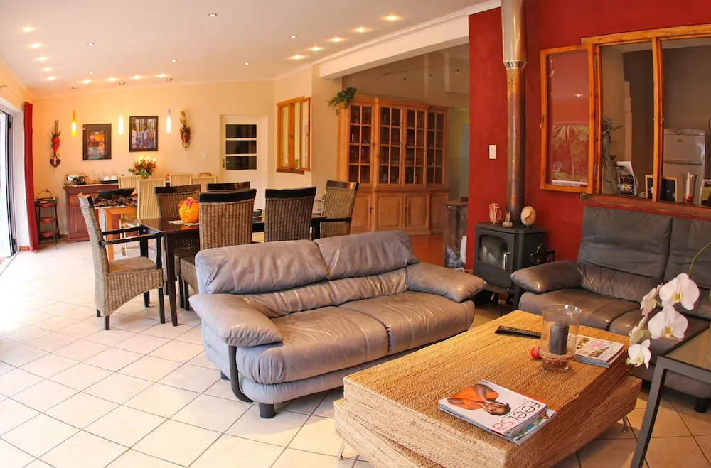 Cape Valley Manor Guesthouse
