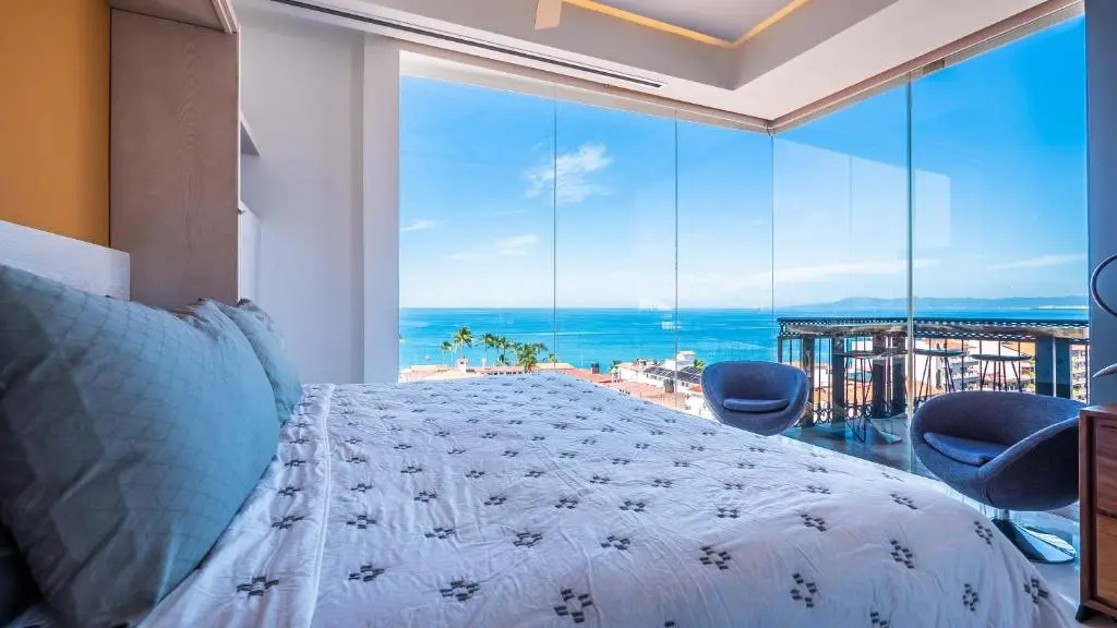 Pier 605 Pier Stunning Ocean View Corner Unit with Balcony