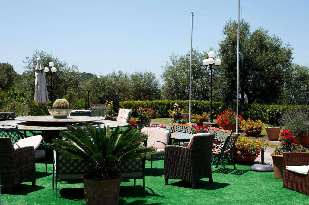 Johanna Park Hotel