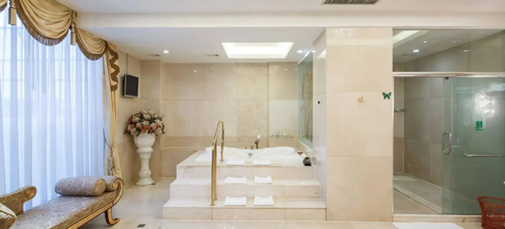 City Hotel Luxury
